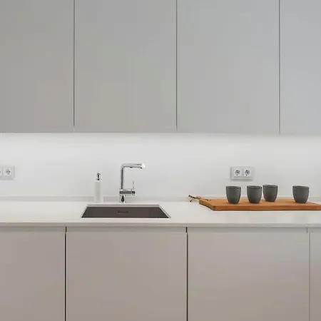 Stylish 1 Bedroom In Puerto Banus *