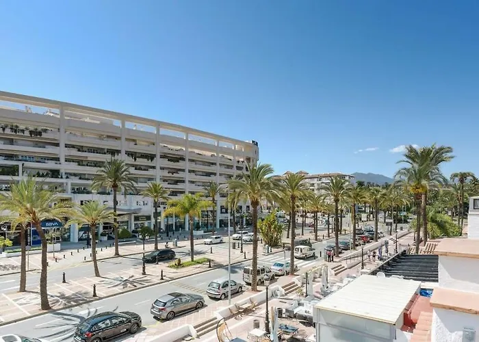 Stylish 1 Bedroom In Puerto Banus דירה